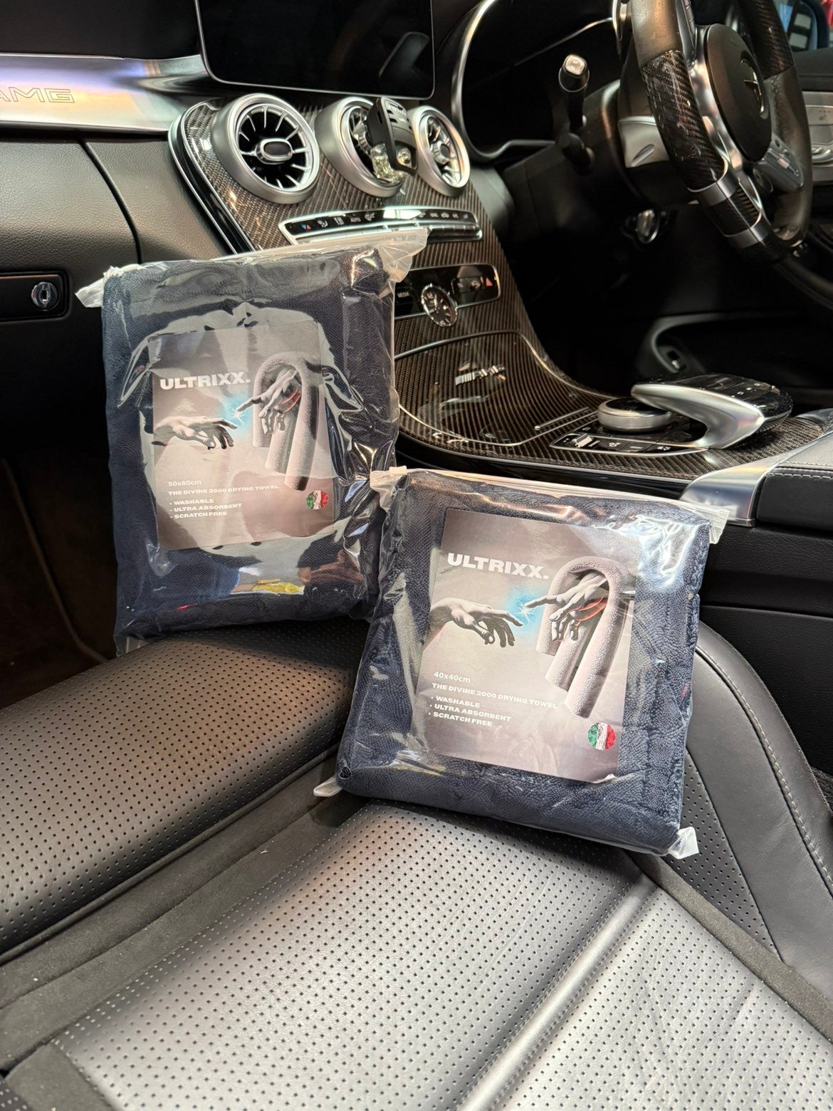 THE ULTIMATE DRYING TOWEL